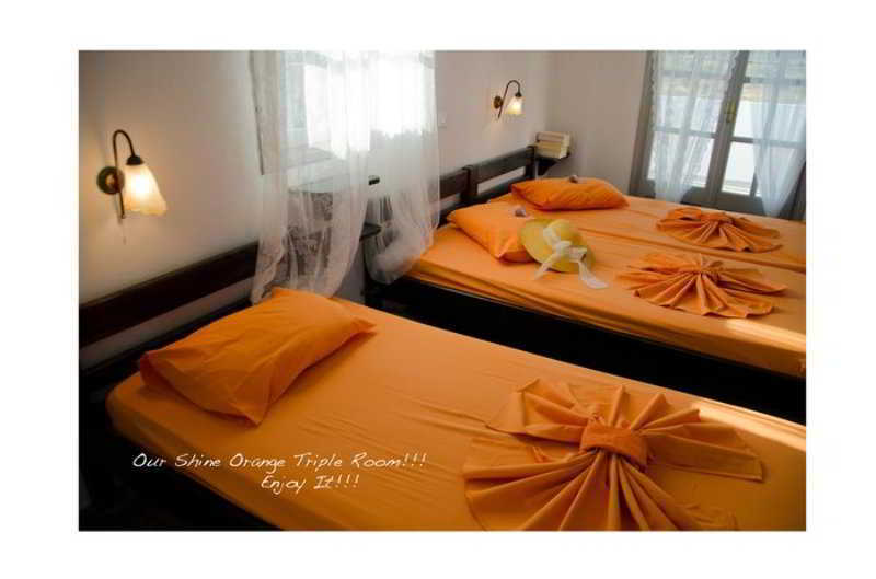 Alikí Evi Rooms מראה חיצוני תמונה